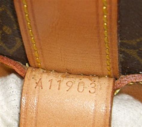 Louis Vuitton lv code lookup